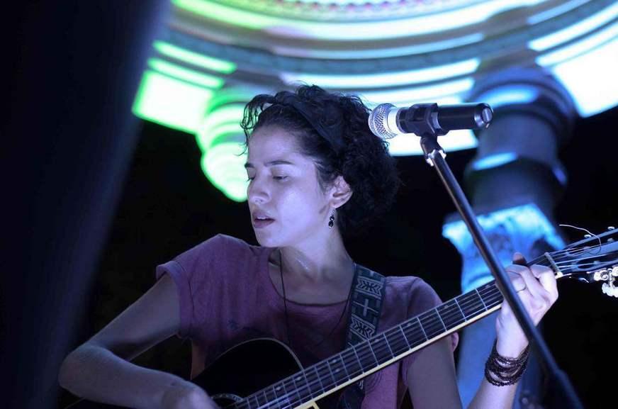 Com 4 faixas, ‘Virtual’ é o novo EP da cantora amazonense Kely Guimarães