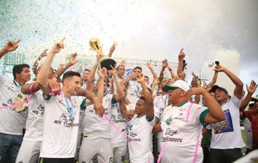 Em jogo de expulsões, Manaus empata com o Fast e garante o ‘tri’ do Barezão