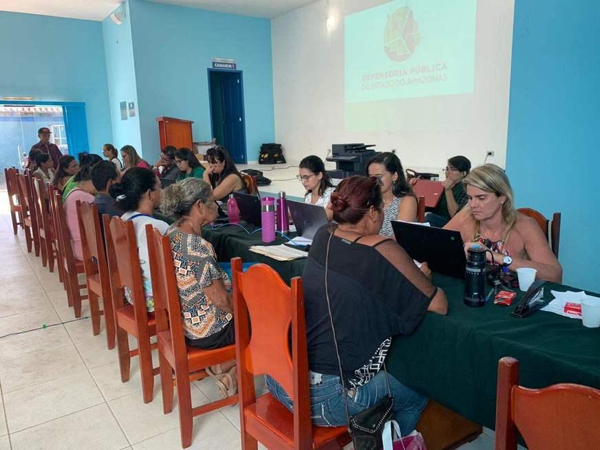 Dia do Defensor Público é festejado com mutirão de atendimento na Arena