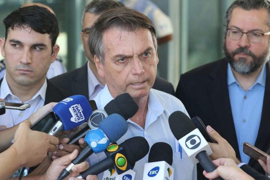 Situação na Venezuela pode elevar preço de combustíveis no Brasil, diz Bolsonaro