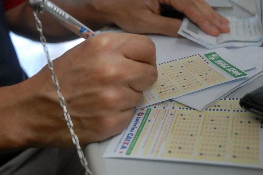 Mega-Sena acumula e deve pagar R$ 140 milhões no próximo sorteio