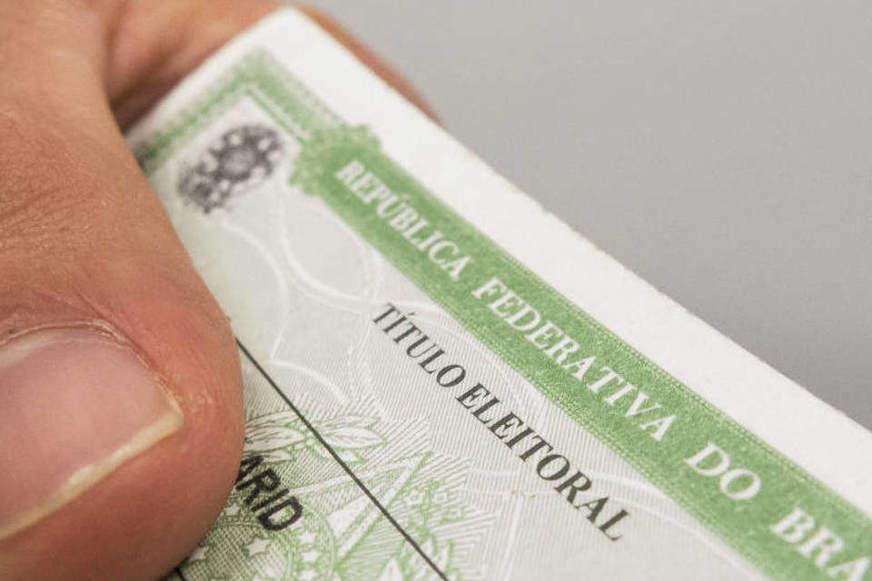 Eleitor que faltou nos últimos 3 turnos pode ter título cancelado