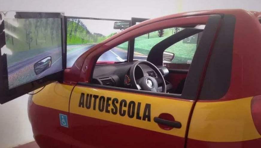 Medida desagrada auto escolas
