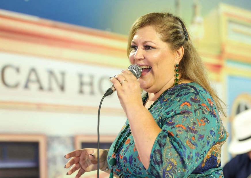 Cantora Lucilene Castro é contemplada com Prêmio Grão de Música