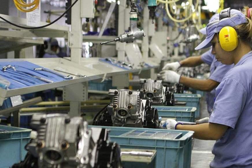 Produção industrial brasileira cresce 0,3% de março para abril