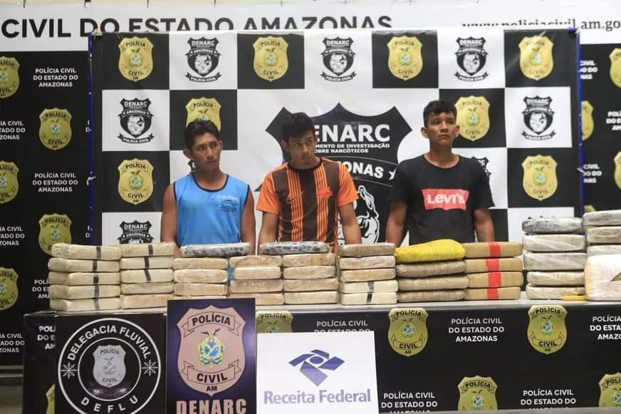 Trio é preso e 50 quilos de maconha ‘skunk’ são apreendidos em Manaus