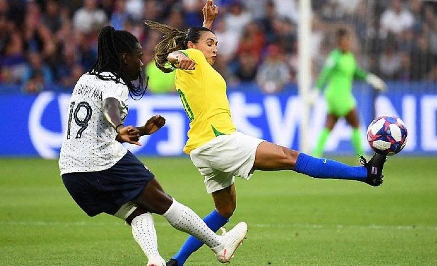 Brasil perde para França e dá adeus à Copa do Mundo Feminina