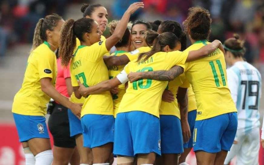 A bola da Copa Feminina de futebol