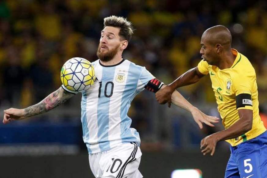 Para Tite, Messi é ‘extraterrestre’ e vitória suada valoriza chegada à final