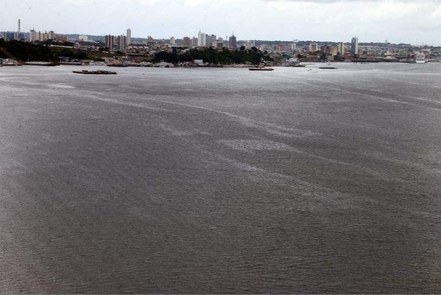 Monitoramento hidrometeorológico indica descida do nível do Rio Negro