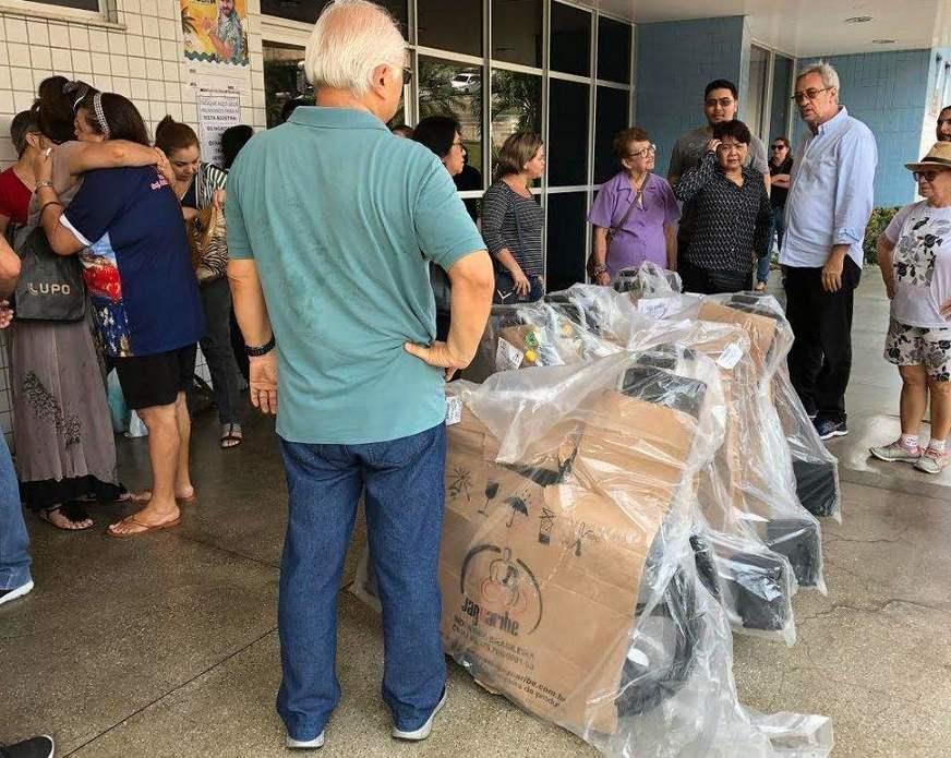 Fundação Cecon recebe doação de cadeiras de rodas em Manaus