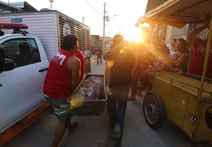 Genro e sogra morrem e criança é atingida na perna após tiroteio no Mutirão