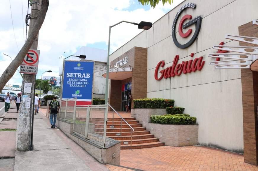 Setrab divulga 361 vagas de emprego para esta sexta-feira (9)