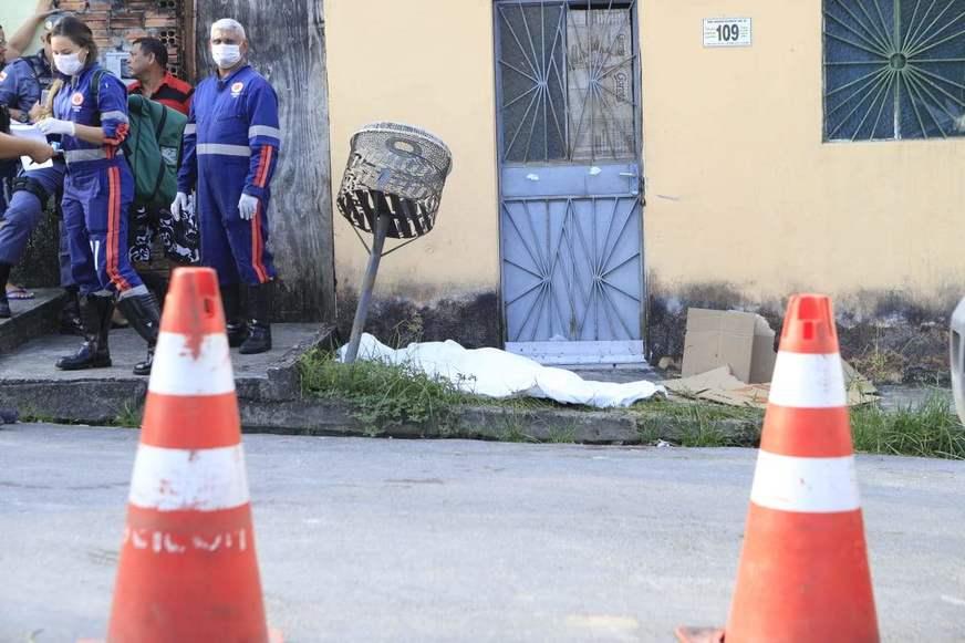 Homem é perseguido e morto a golpes de facadas e pauladas no Nova Cidade