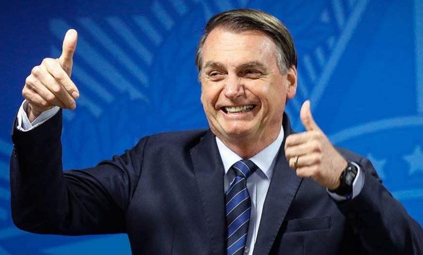 Cirurgia de presidente Bolsonaro é concluída após cinco horas