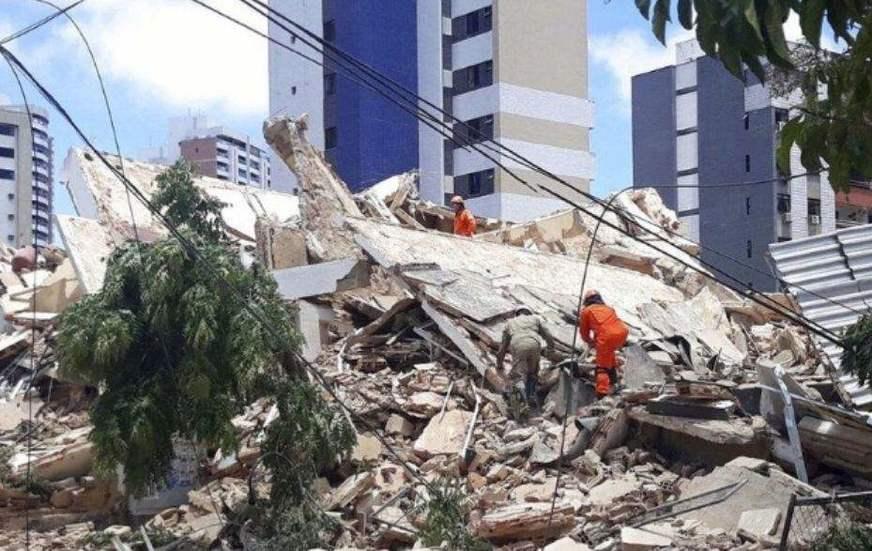 Mais um prédio desaba, e daí?