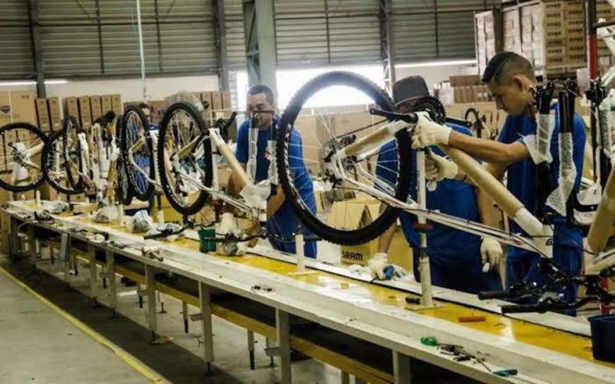 Em busca de mais empregos