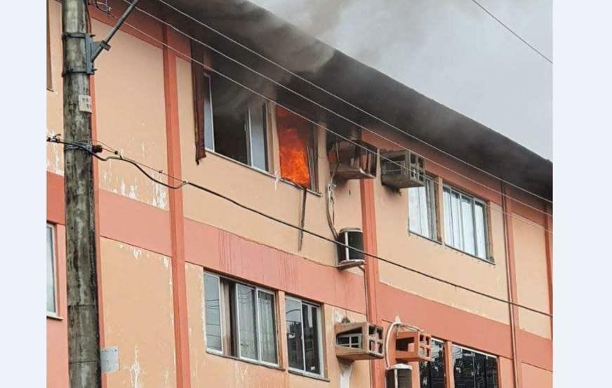 Incêndio atinge condomínio residencial na avenida Constantino Nery