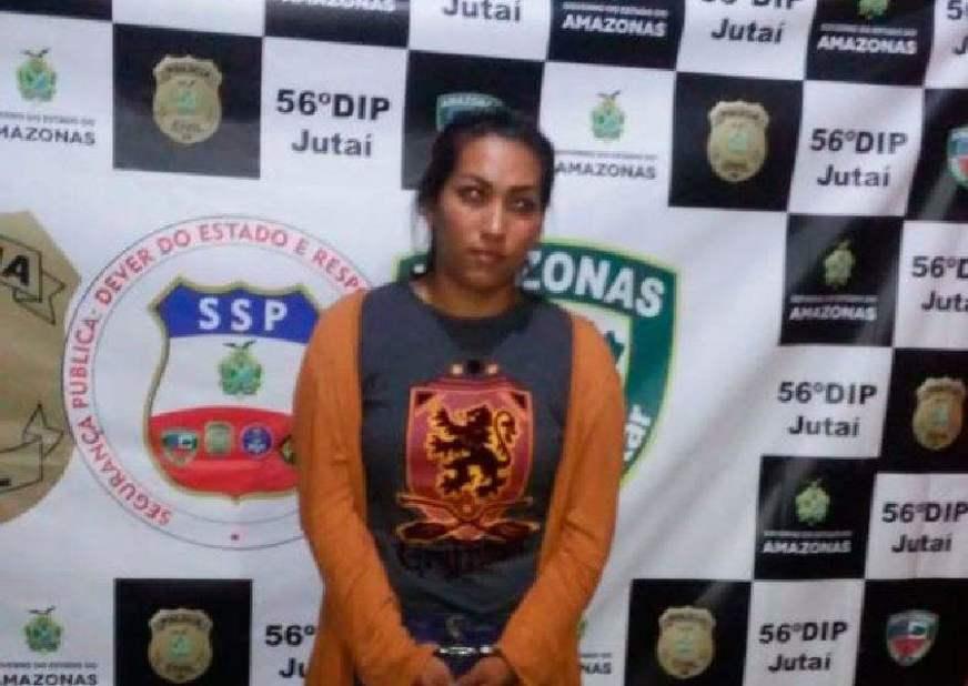 Jovem é presa em flagrante com 10 kg de drogas em embarcação no AM