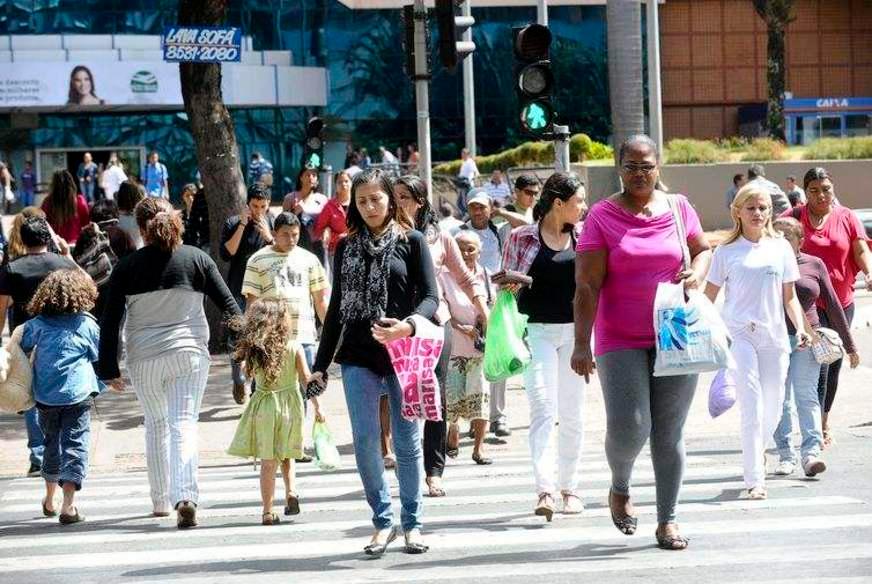 Medo do desemprego cai e satisfação com a vida aumenta, diz pesquisa