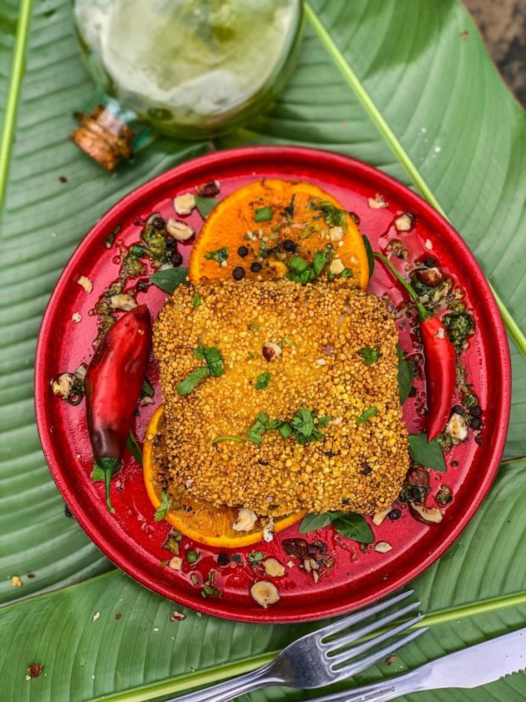Filé de Dourado com Pesto de Tangerina e Avelã