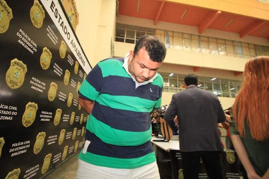 Estelionatário é preso em carro com Raphael Souza e mulher de traficante