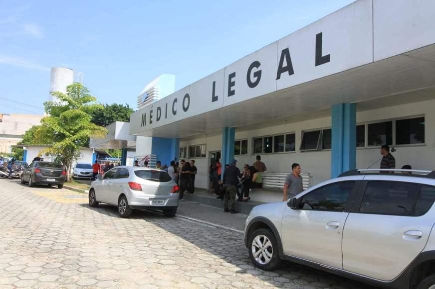 Homem morre após ser surpreendido por tiros enquanto andava de bicicleta