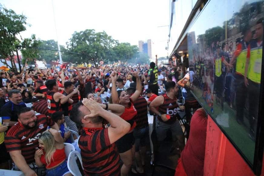 Torcedor do Flamengo é morto a tiros enquanto assistia final da Libertadores