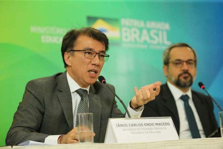 MEC vai levar conexão com internet a 24,5 mil escolas públicas
