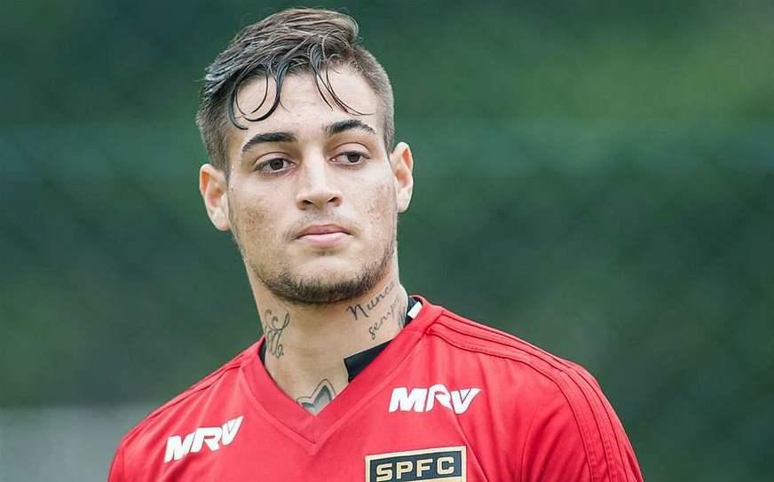 Goleiro do São Paulo é preso nos EUA acusado de agredir esposa