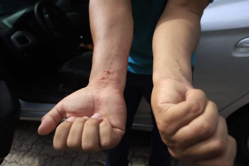 Dupla rende policial militar, rouba arma e leva carro em Manaus