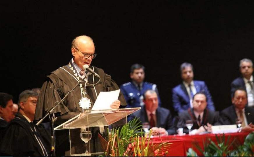 Mario de Mello é empossado como novo presidente do TCE-AM