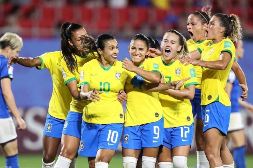 Seleção feminina aumenta série invicta e encerra 2019 com vitória