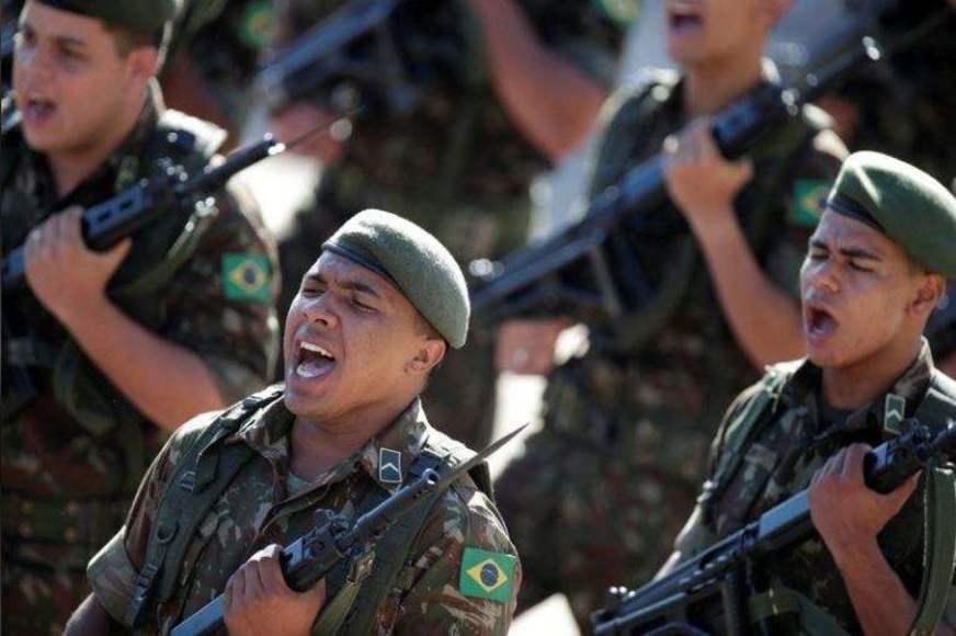 Senado aprova aposentadoria militar com salário integral e sem idade mínima