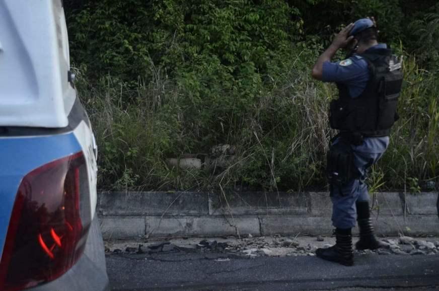 Corpo é encontrado em estado de putrefação e com vísceras expostas