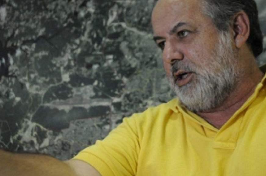 ‘Não é hora de política partidária’