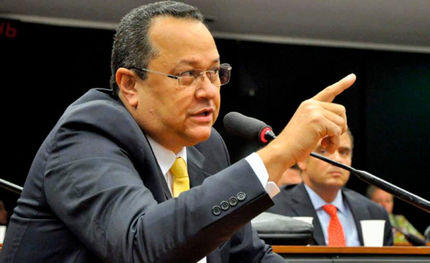 Informação desvirtuada, diz Silas