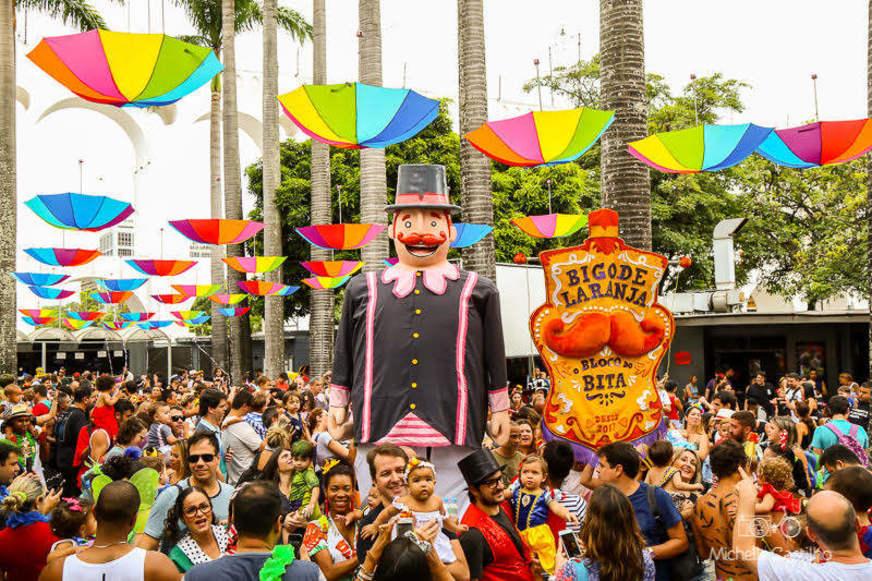 Bailinhos de Carnaval animam a criançada