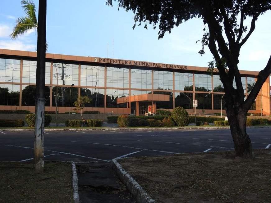 Procuradora é baleada durante assalto na sede da prefeitura de Manaus