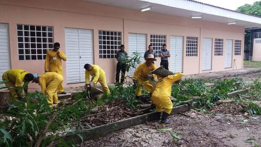 Detentos do CDPM 2 reformam prédio da antiga Central de Artesanato Branco e Silva