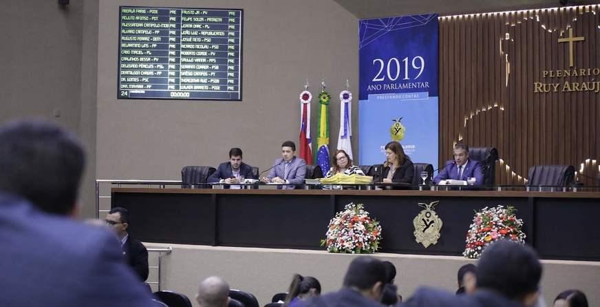 ALE-AM bate recorde na concessão de títulos de cidadão em 2019