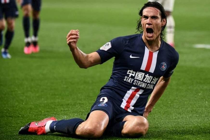 PSG vence com gol 200 de Cavani e expulsão de Neymar