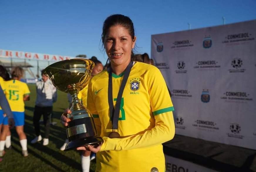 Flávia Mota é a 2ª do AM a disputar torneio internacional com a ‘amarelinha’