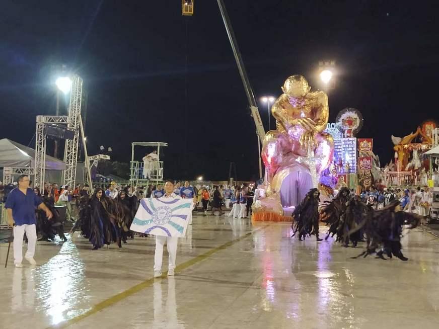 Assista ao desfile das Escolas de Samba do Carnaval de Manaus