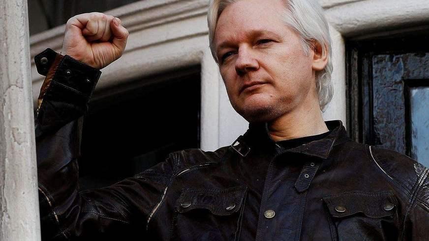 Julgamento de Assange começa na segunda-feira (24)