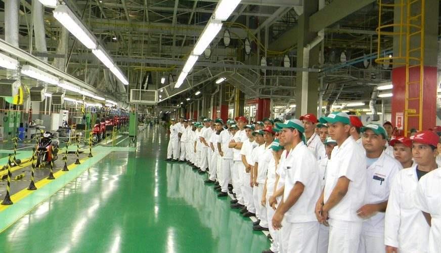 Honda avalia parar produção