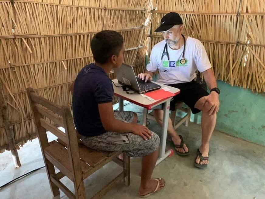 Médico propõe novo tratamento em pessoas com perda de olfato repentina