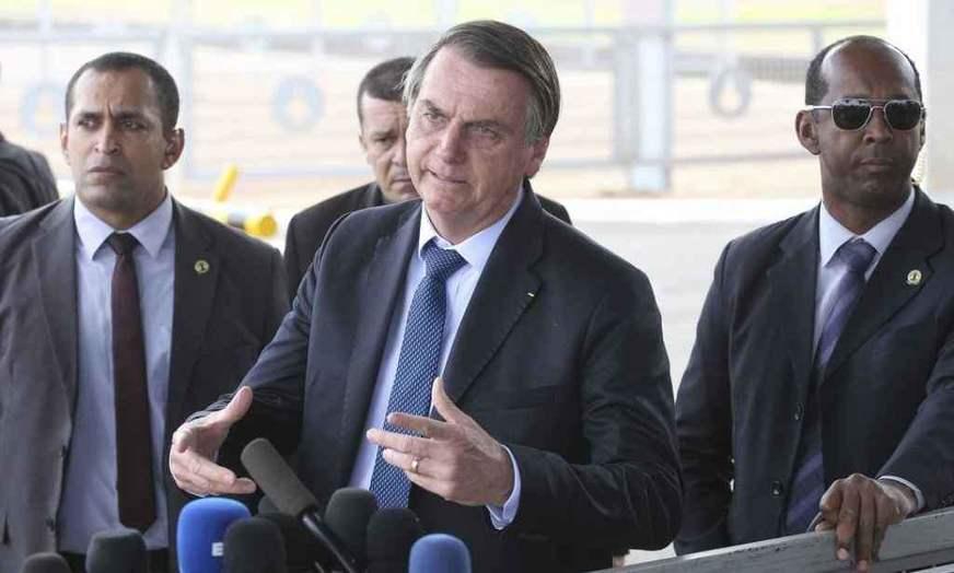 Bolsonaro diz que sancionará benefício para informais ainda nesta terça (31)