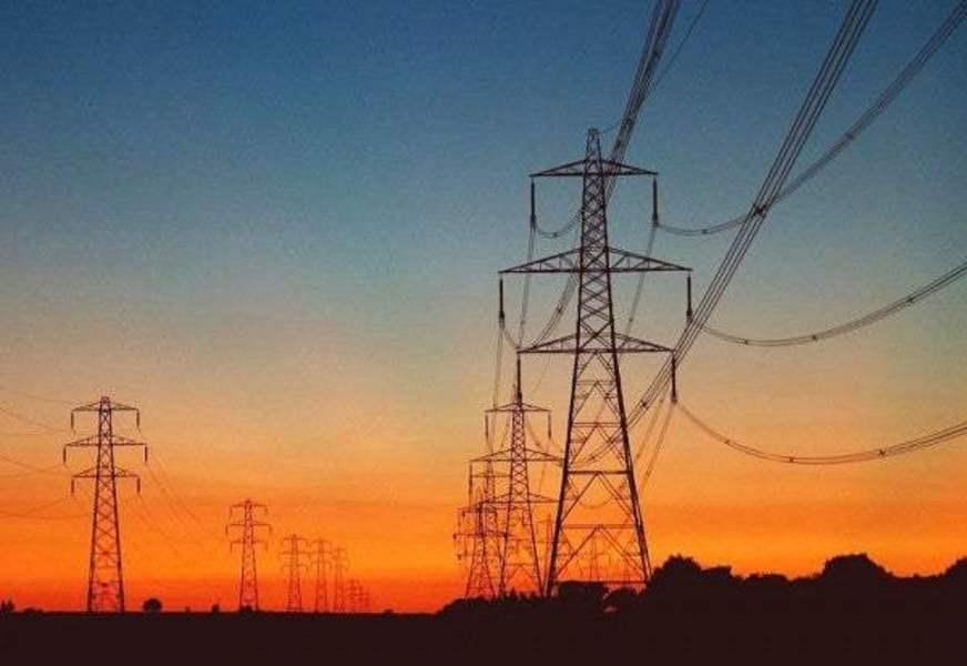 Pequenos consumidores vão sofrer com preços disparados na energia elétrica