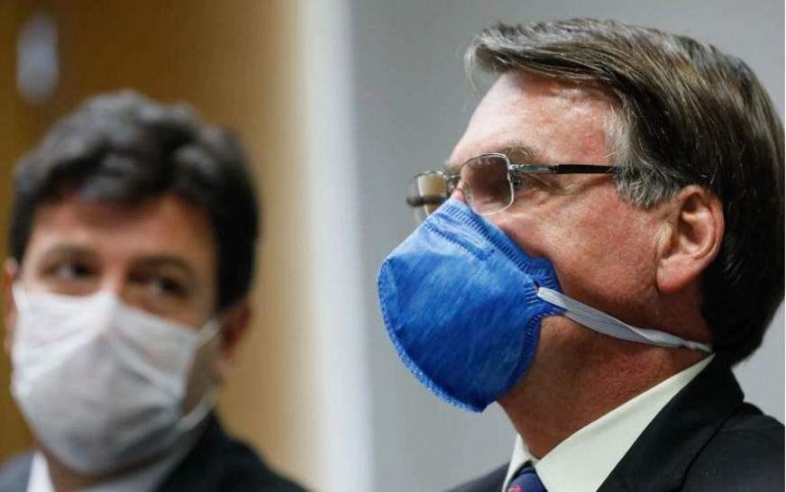 Bolsonaro nega colapso no SUS e diz que ministro Mandetta exagerou